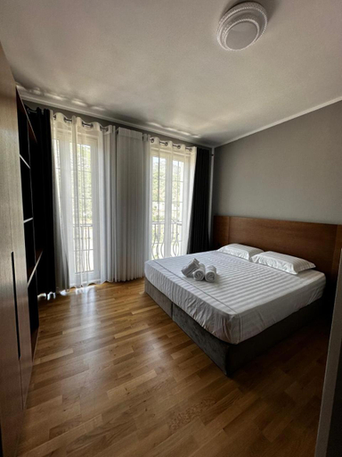 Others 2, Hotel Rubin, Mirditës