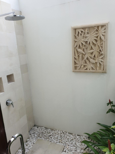 Bathroom 2, VILLA DIMAYA, swimming pool 11 m by 4m , Tabanan