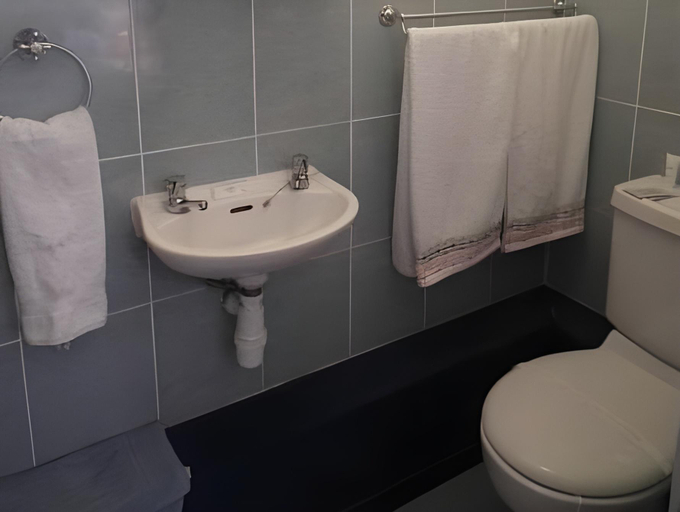 Bathroom 3, My Adam Hotel, Blackpool