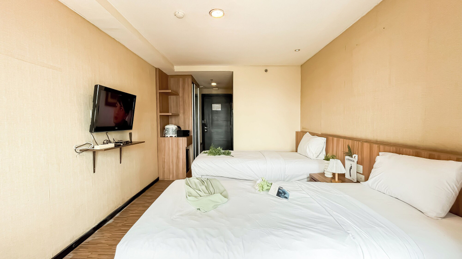 Room 3, Modern Minimalist Studio (No Kitchen) At Great Western Apartment, Tangerang