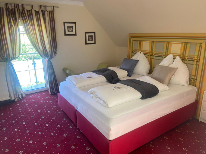 Bedroom 2, Hotel Restaurant Hesch, Leibnitz