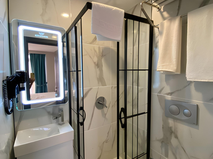 Bathroom 4, Solin Airport Hotel, Arnavutkoy