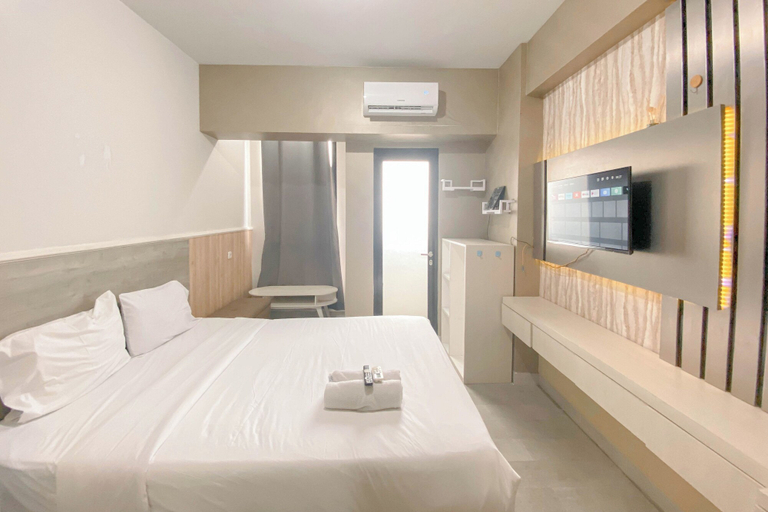Interior, Well Furnished Studio At The Alton Apartment, Semarang