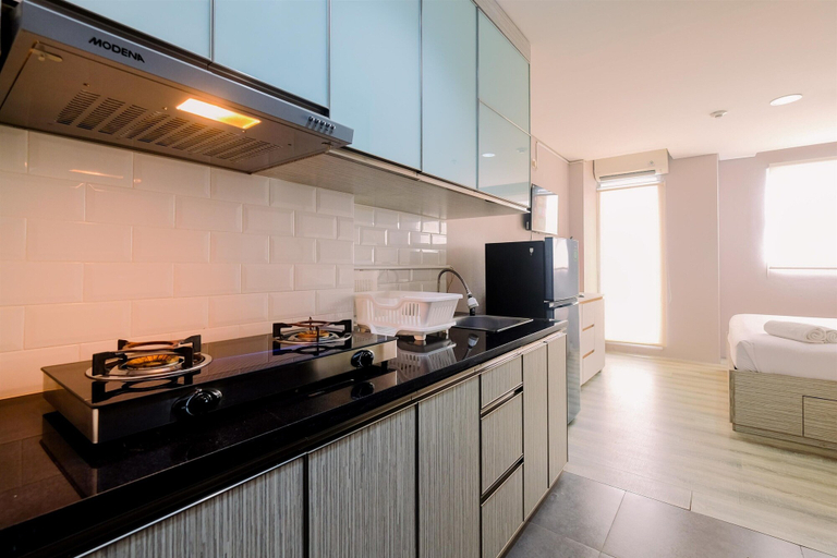 Private kitchen 2, Minimalist Designed And Nice Studio At Bintaro Icon Apartment, Tangerang Selatan