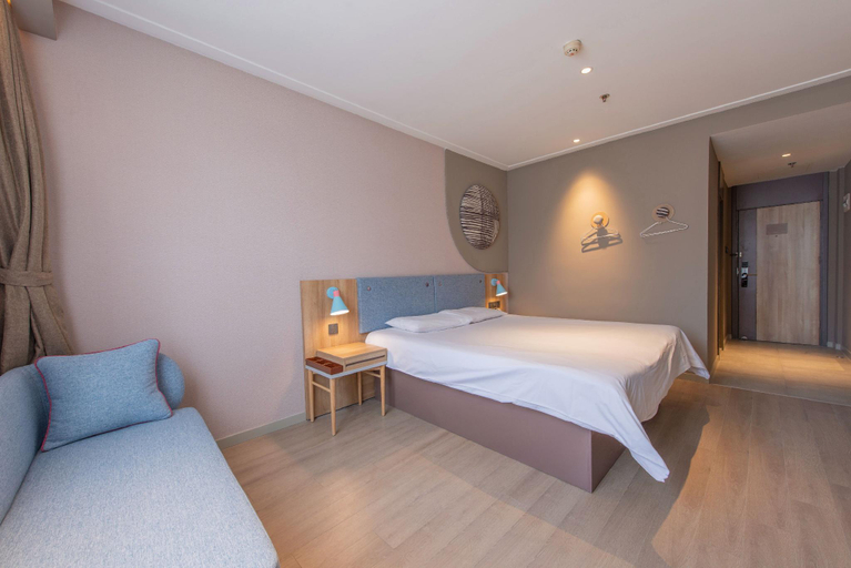 Bedroom 2, Home Inn Neo Jinan Daming Lake Railway Station Chaoran Tower, Jinan