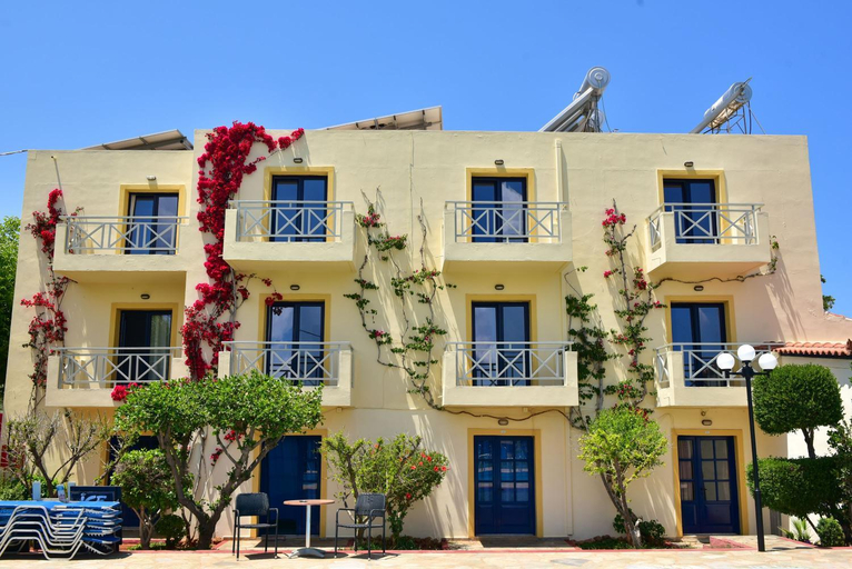 Exterior view, Milos Apartments, Crete