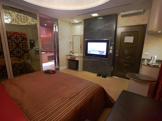 Bedroom 4, Laiyin Motel, Taoyuan