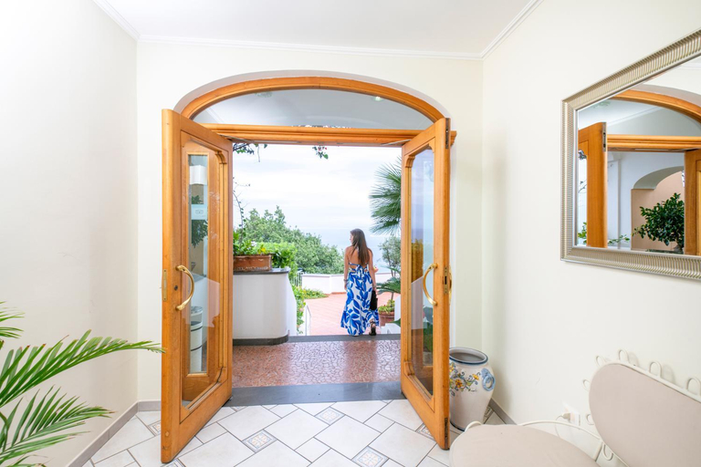 Bathroom 4, Hotel Villa Ireos, Napoli