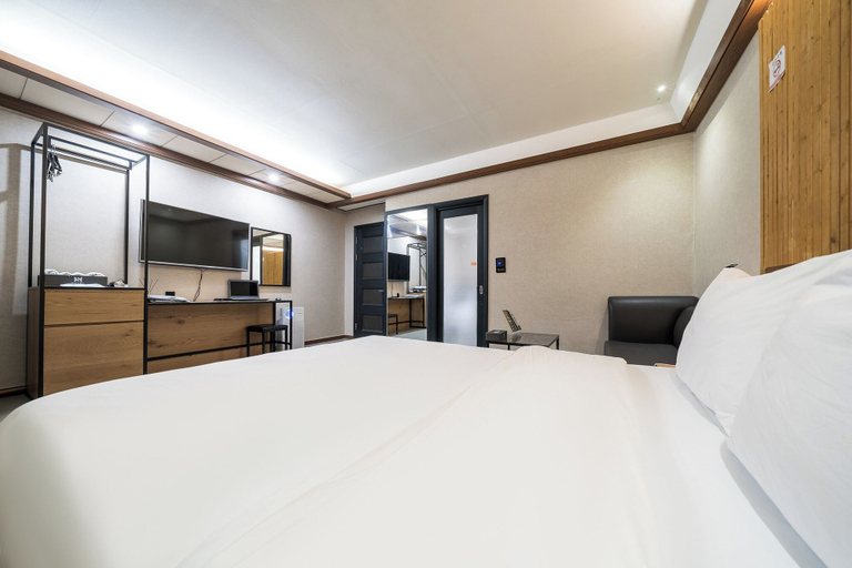 Bedroom 5, SKYHOTEL, Yongin