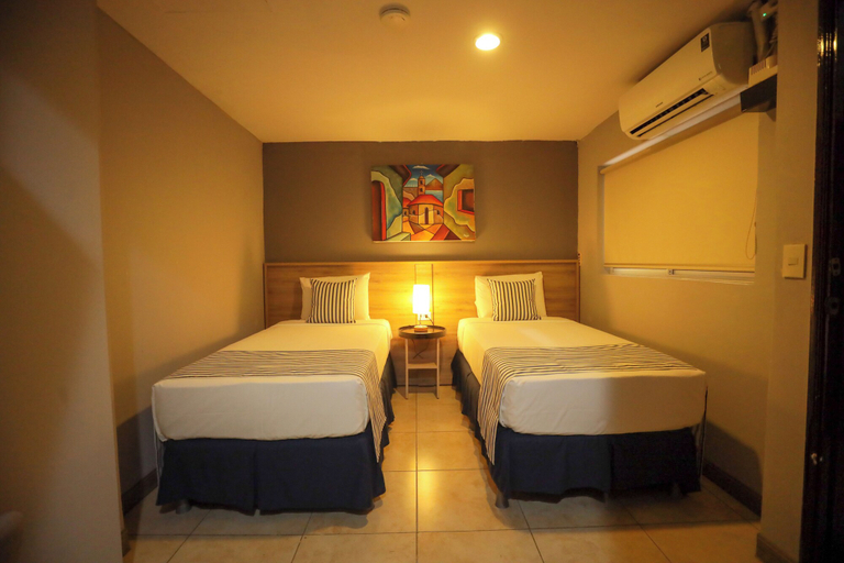 Room 5, Los Altos Express, Managua