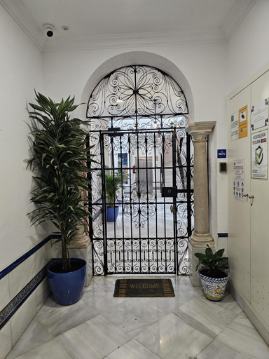 Public Area, Casa Gloria Apartments, Sevilla