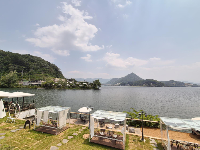 Others 5, Interlaken Stay, Gapyeong