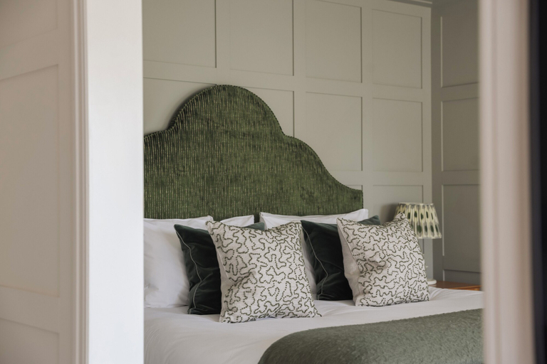 Bedroom 4, Donnington Valley Hotel & Golf Spa, West Berkshire