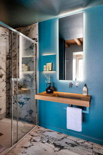 Bathroom 3, Vulcano Palace, Bergamo