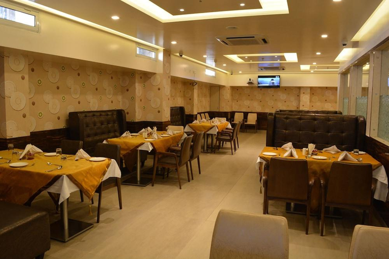 Food & Drinks 5, The AVR Hotel & Banquets, Patna