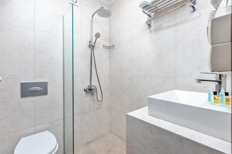 Bathroom 3, Alpine Lounge Kazbegi, Kazbegi