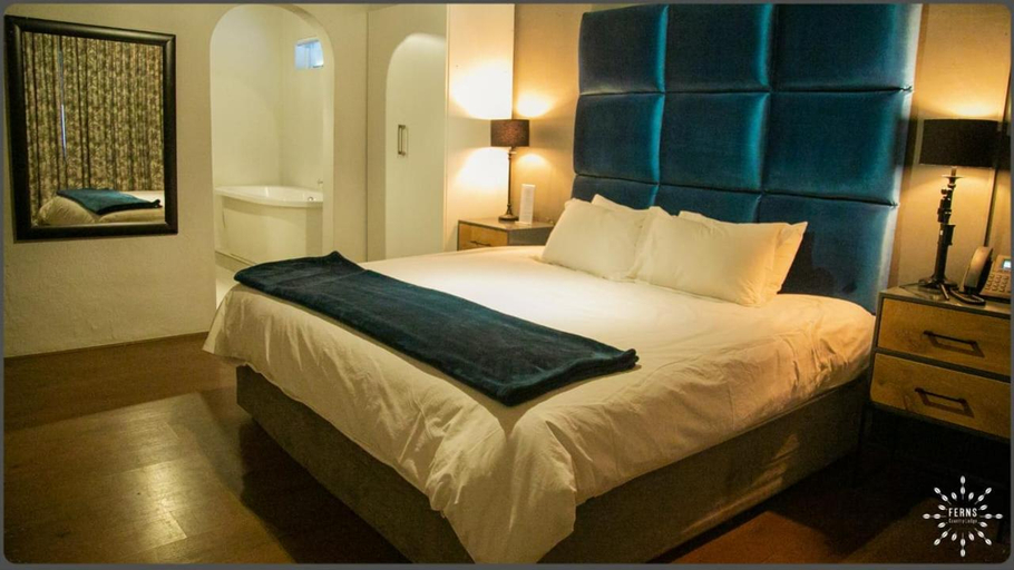 Bedroom 4, Ferns Country Lodge, Ngaka Modiri Molema