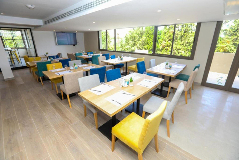 Food & Drinks 5, Campanile El Mechtel, Bab Bhar