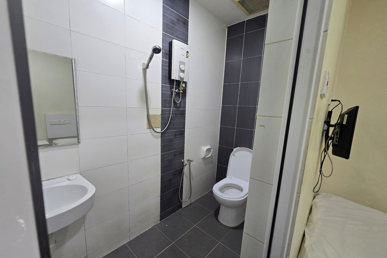 Bathroom 5, Fast Hotel Sri Gombak, Batu Caves