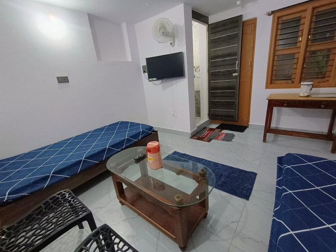 Bedroom 2, Vigneshwara Nilaya, Mysore