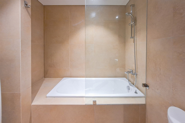 Bathroom 5, Modern Contemporary Cozy 2Br At Branz Bsd City Apartment, Tangerang Selatan