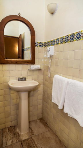 Bathroom 4, Gamma Puebla Senorial Centro, San Andrés Cholula