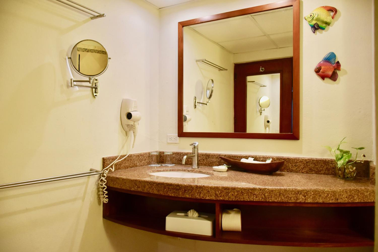 Bathroom 3, Playa Palms Beach Hotel, Cozumel