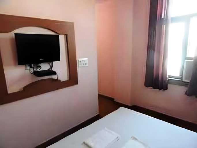 Bedroom 2, Hotel S B Inn, Delhi