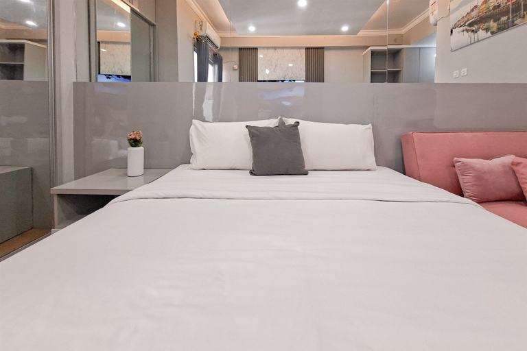 Room 2, Modern Chic Studio At Sky View Apartment, South Tangerang