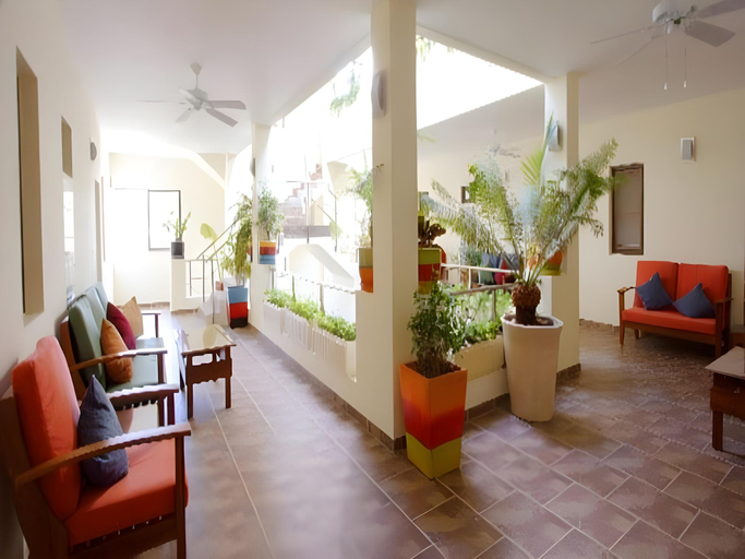 Public Area, Sansuk Gay Sauna and Guesthouse, Pattaya