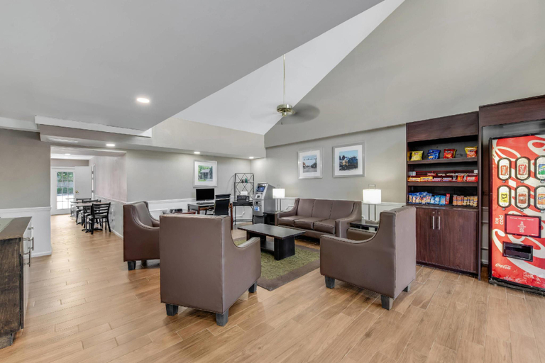 Others 5, Quality Inn Laurinburg, Scotland
