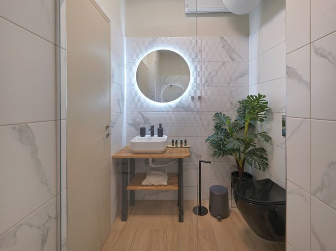 Bathroom 4, The Acropolis Pathway, Attica