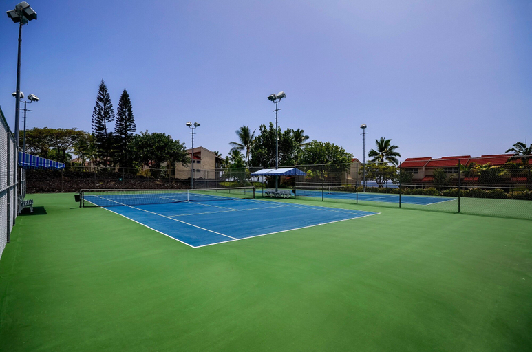 Sport court 4, Direct Ocean Front - Sunsets! - Walk to Snorkel Beach - Vrkcv, Hawaii
