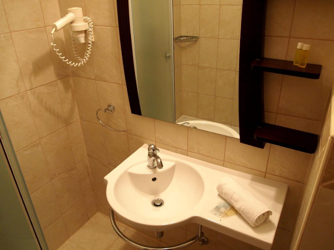 Bathroom 3, Hotel Villa Barbat, Lopar/Supetarska Draga