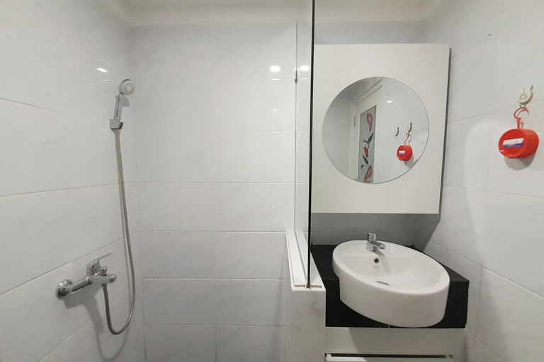 Bathroom 4, Good Choice And Homey Studio Altuz Seturan Yogyakarta Apartment, Sleman