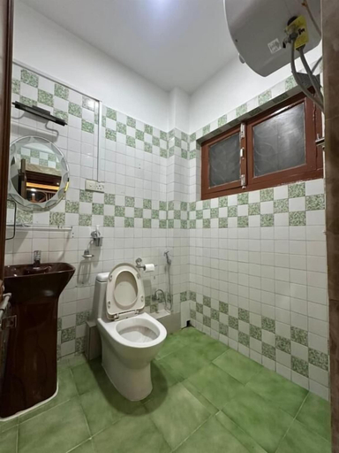 Bathroom 4, Lazimpat Boutique Hotel, Bagmati