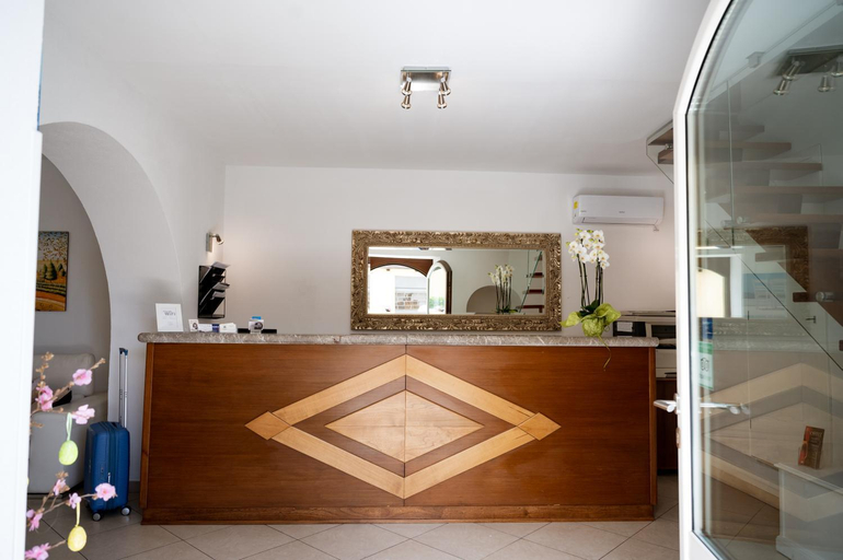 Others 2, Hotel Elios Tao, Messina