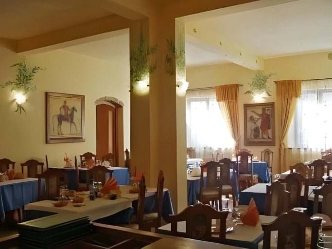 Food & Drinks 2, Hotel Etrusco, Gherla