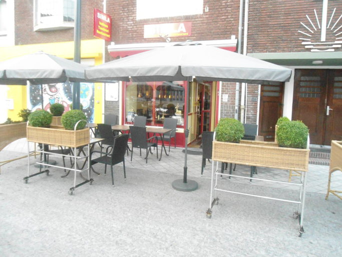 Restaurant, SIMLA INDIAAS RESTAURANT VOOR KAMER, Sittard-Geleen