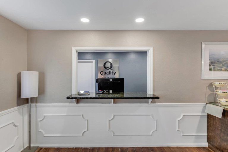 Public Area 2, Quality Inn Laurinburg, Scotland