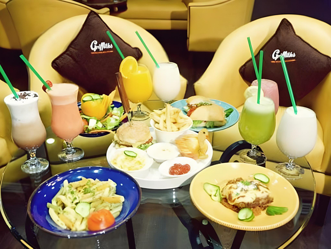 Food & Drinks 3, Mansour Plaza Serviced Apartments, Dammam