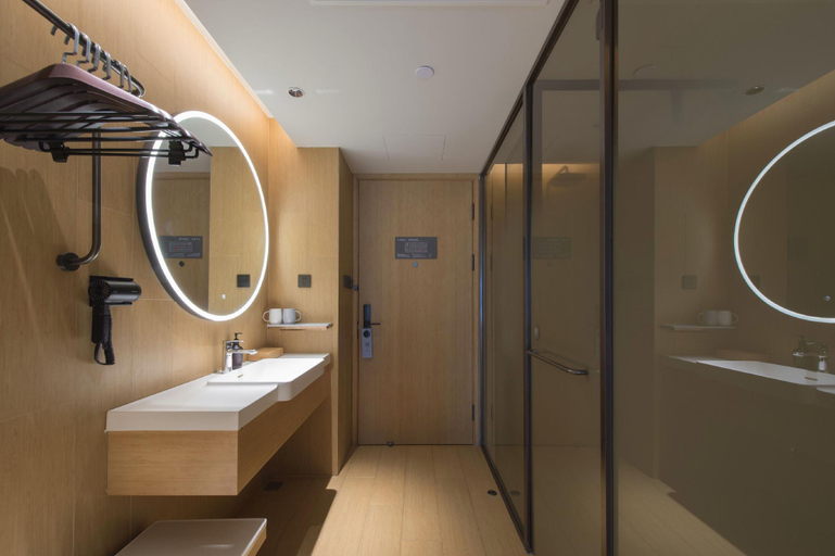 Bathroom 4, JI Hotel Jinan Huashan Luohua Road, Jinan