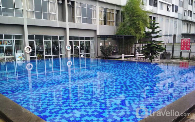 Pool, Spacious 1Br Apartment At The Edge Cimahi Bandung, Cimahi