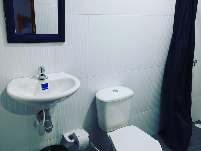 Bathroom 5, La Orquidea, San Sebastian de Mariquita