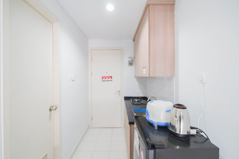 Private kitchen 4, Studio Patraland Urbano Apartment, Bekasi