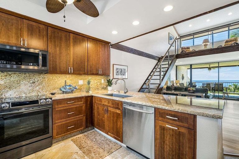 Private kitchen 2, Ocean and Golf Course Views - Top Floor -vrkcv, Hawaii