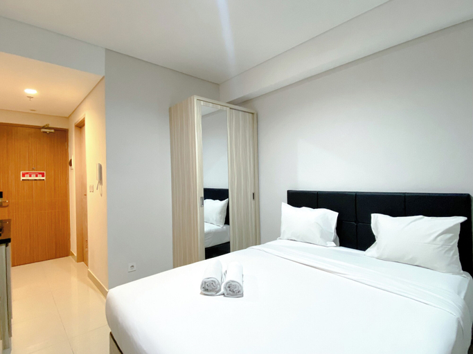 Room 2, Good Choice And Cozy Studio At Tamansari Iswara Apartment, Bekasi