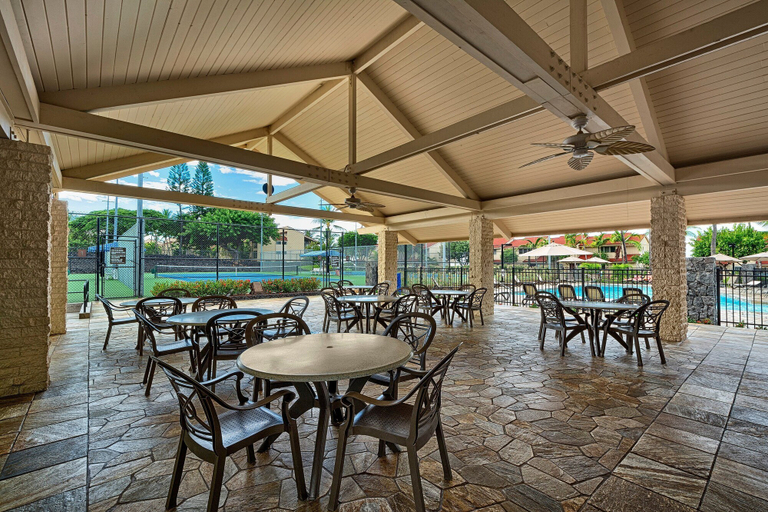 Outdoor dining 3, Direct Ocean Front - Sunsets! - Walk to Snorkel Beach - Vrkcv, Hawaii