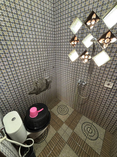 Bathroom 2, Villa Ide Lestari, Garut