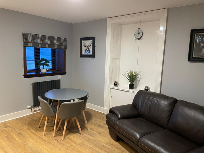 Others 4, Commercial Hotel (Insch), Aberdeenshire